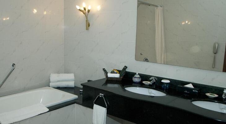 Avari Hotel Lahore