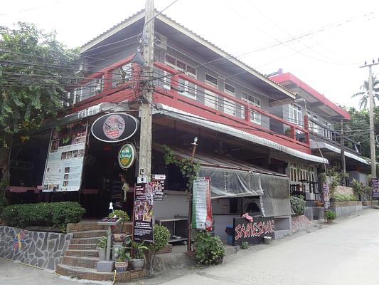 Same Same Guesthouse, Bar & Restaurant