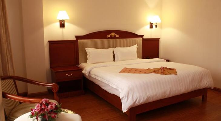 Lux Riverside Hotel & Apartments