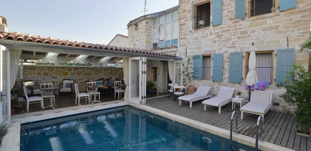 Eski Tas Hotel