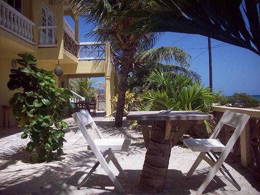 The Islander's Inn