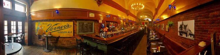 Grand Trunk Pub