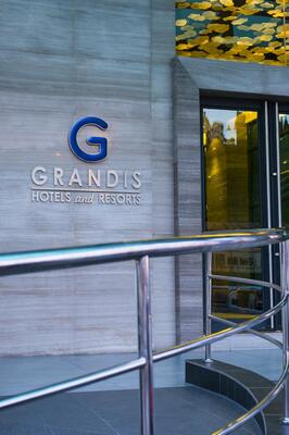 Hotel Grandis