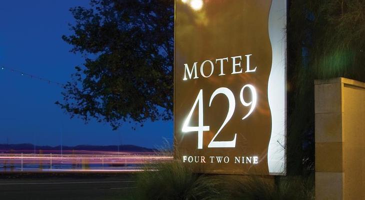 Motel 429