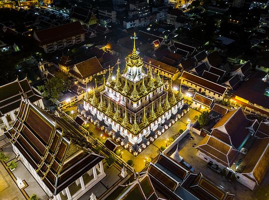 Wat Ratchanatdaram Woravihara (Loha Prasat)