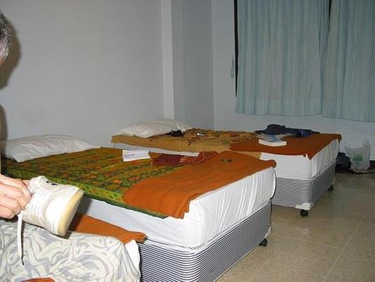 New Merry V Guesthouse