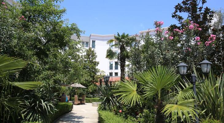 Rogner Hotel Tirana