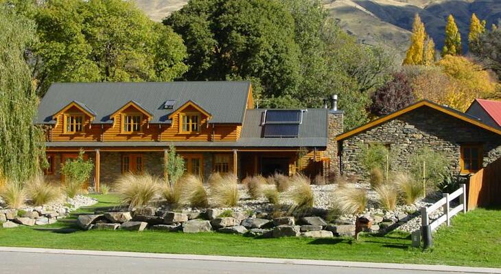 Wanaka Homestead Lodge and Cottages