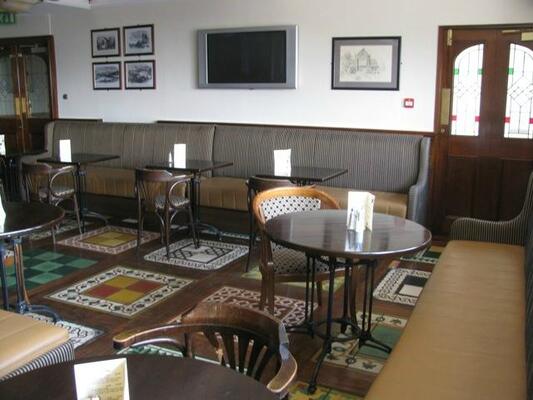 Walter Raleigh Hotel