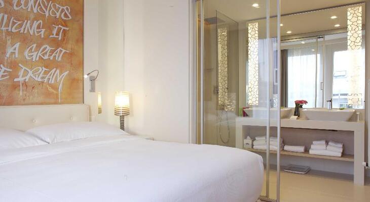 Hotel N'vY
