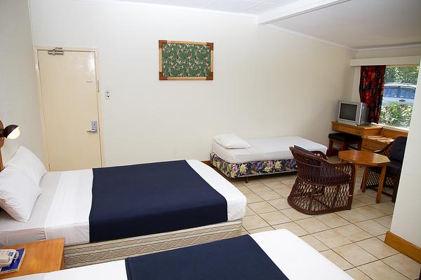 Tanoa Skylodge Hotel