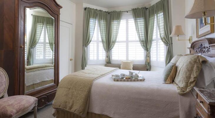 Washington Square Inn