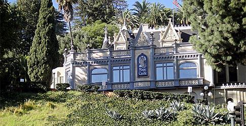 Magic Castle Hotel