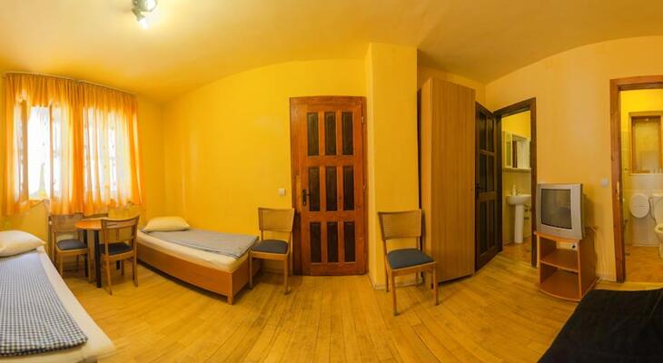 Burg Hostel