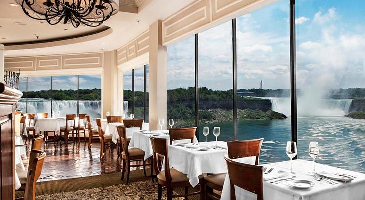 Crowne Plaza Niagara Falls-Fallsview, an IHG Hotel