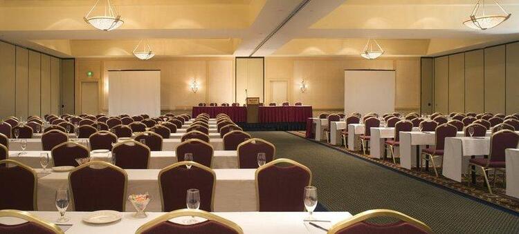 Radisson Hotel Memphis - University