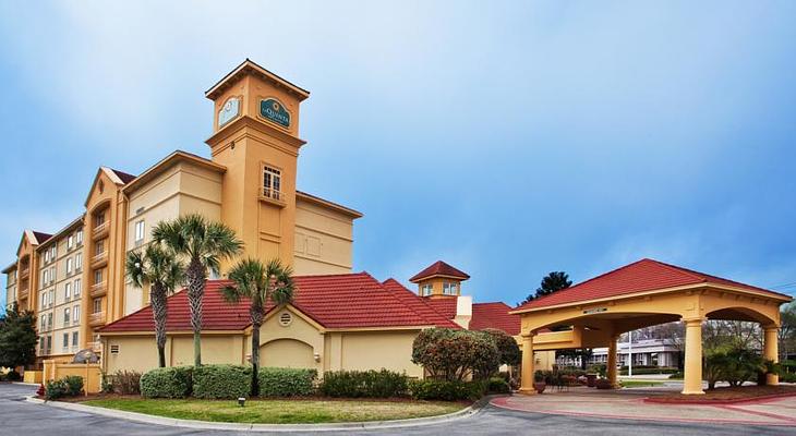 La Quinta Inn & Suites by Wyndham Panama City