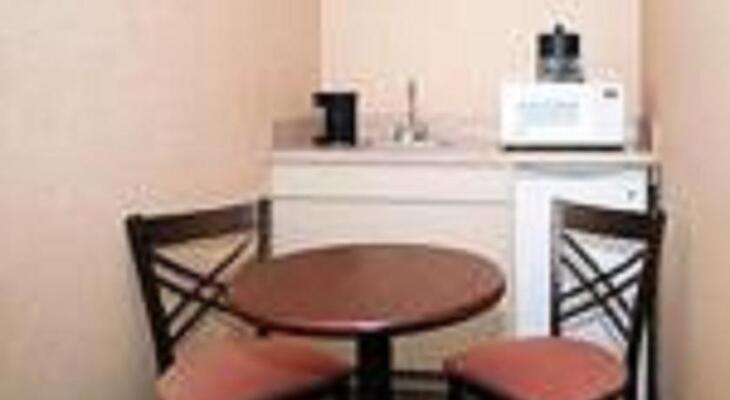 Carolina University Inn