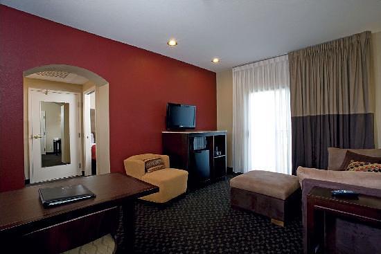 DoubleTree Suites by Hilton Hotel Sacramento - Rancho Cordova