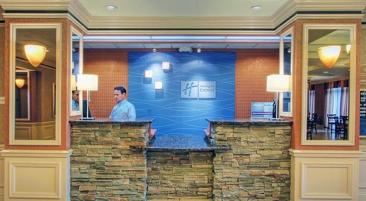 Holiday Inn Express & Suites Albuquerque Midtown, an IHG Hotel