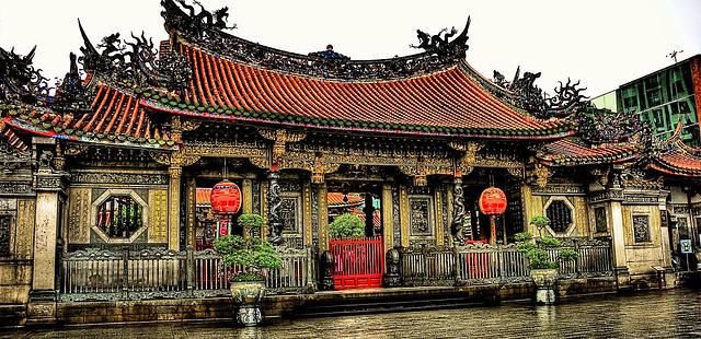 Longshan Temple