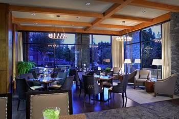 The Oswego Hotel