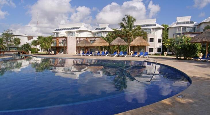 Sandos Caracol Eco Resort