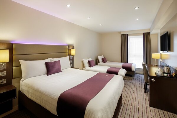 Premier Inn Leeds City Centre (Whitehall Road) hotel