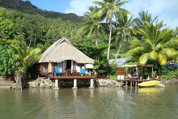 Bora Bungalove