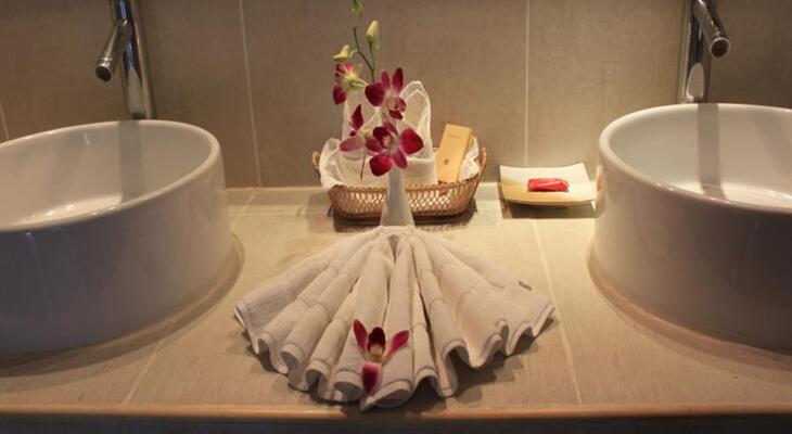 The Waterfront Boutique Hotel