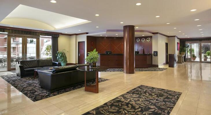 Coast Victoria Hotel & Marina by APA
