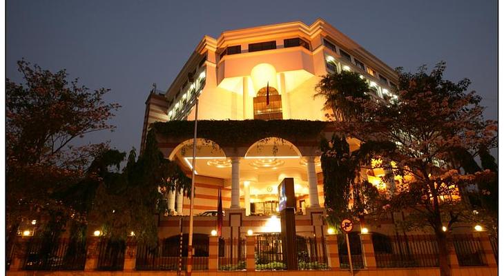 Sun-n-Sand Pune