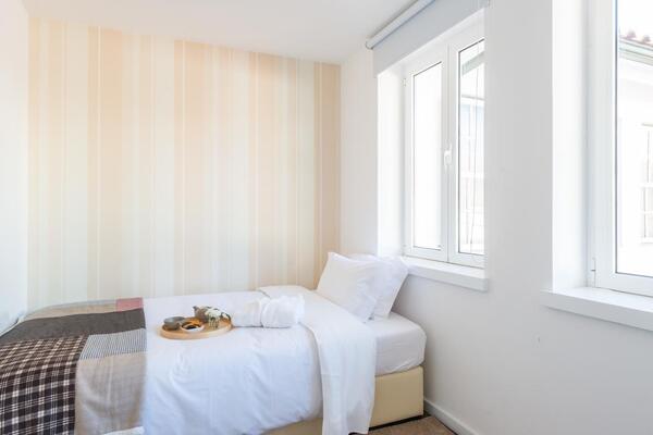 Tea 4 Nine Guest House & Bistro