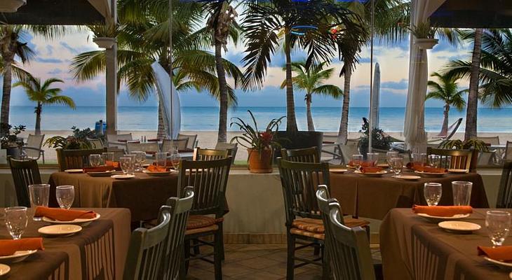 Courtyard by Marriott Isla Verde Beach Resort