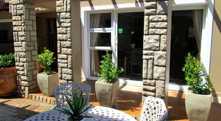 Brenton On The Rocks Guesthouse