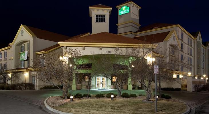 La Quinta Inn & Suites by Wyndham Denver Airport Dia