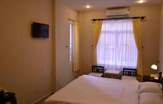 Hue Nino Hotel