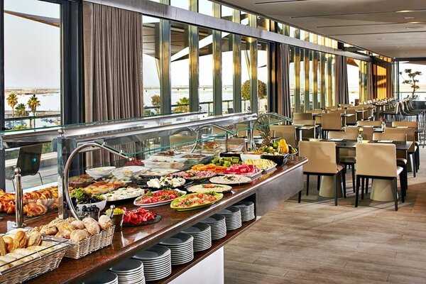 Hotel Faro & Beach Club
