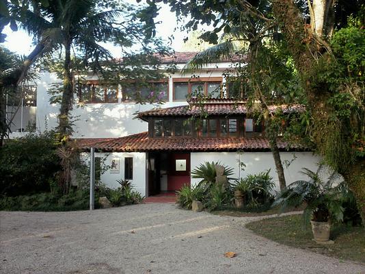 Casa do Pontal Museum