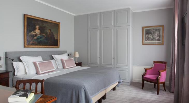 Hotel des Saints-Peres - Esprit de France