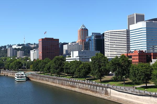 Tom McCall Waterfront Park