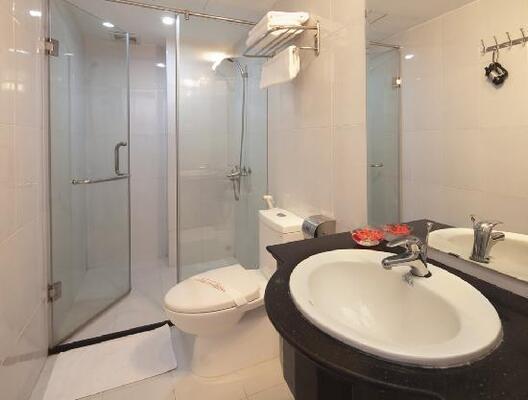 Hanoi Holiday Diamond Hotel