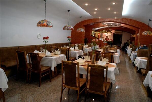 Carmel Restaurant