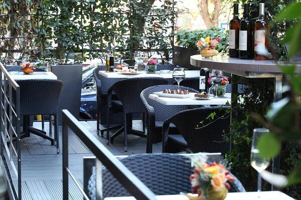 Hotel Townhouse 27
