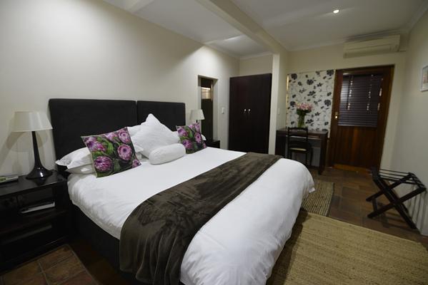 Mackaya Bella Guest House