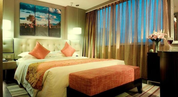 Xinjiang Hongfu Luxemon Hotel