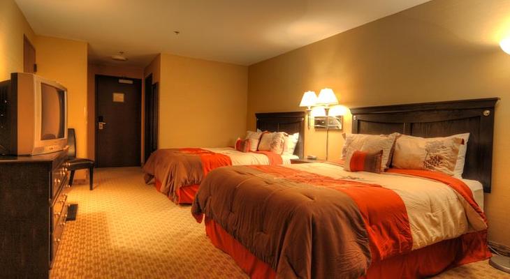 Lonsdale Quay Hotel