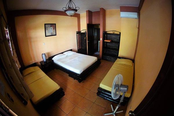 Cool Vibes Beach Hostel