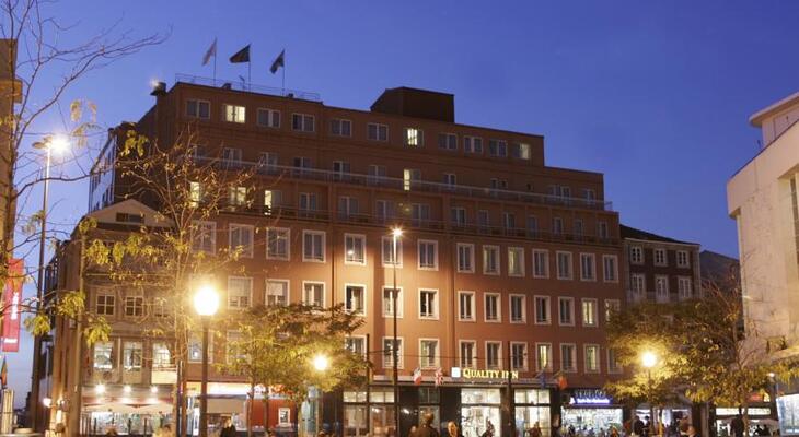 Legendary Porto Hotel