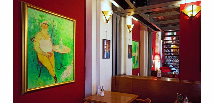 The Globe Bookstore and Cafe
